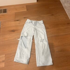 Cute low rise ripped jeans—Pacsun light blue. Size 24.